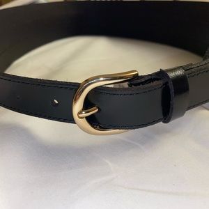 LOFT BELT SIZE M/L NEVER WEAR